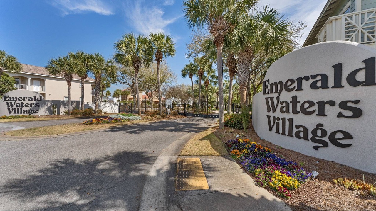 Photo of Outdoor in Emerald Waters Village