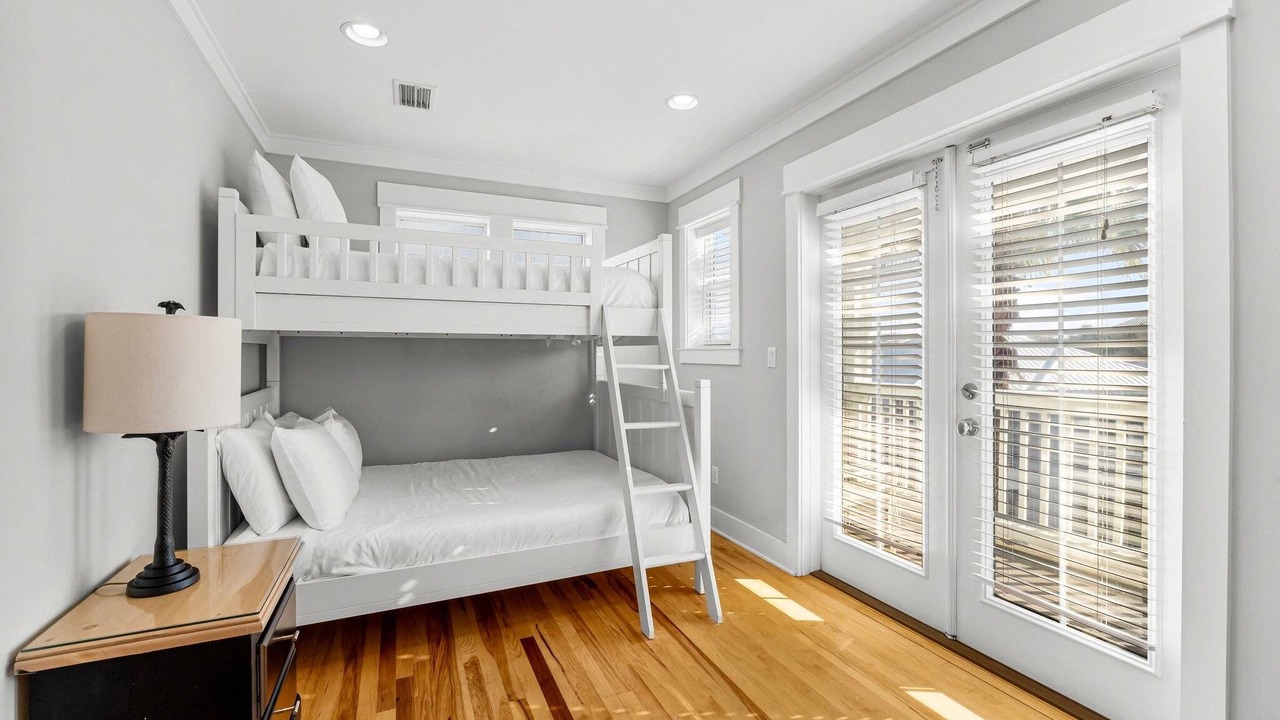 Photo of Bedroom in Emerald Waters Village
