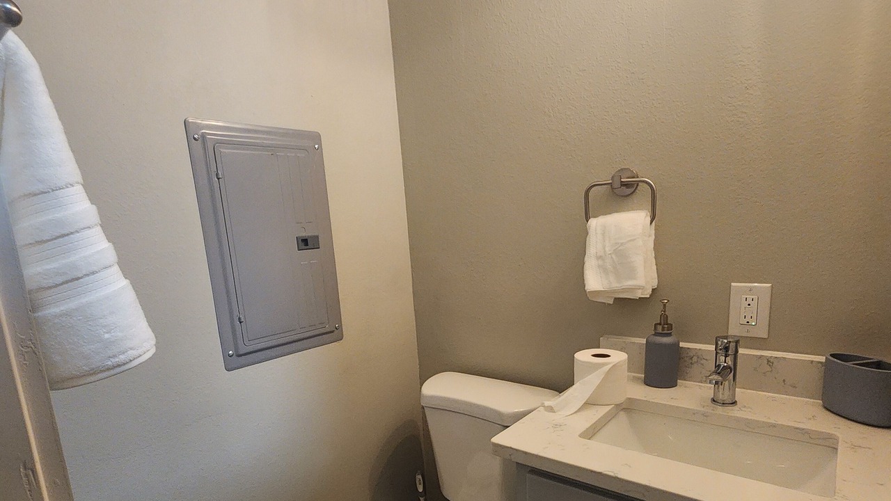Photo of Bathroom in Del City