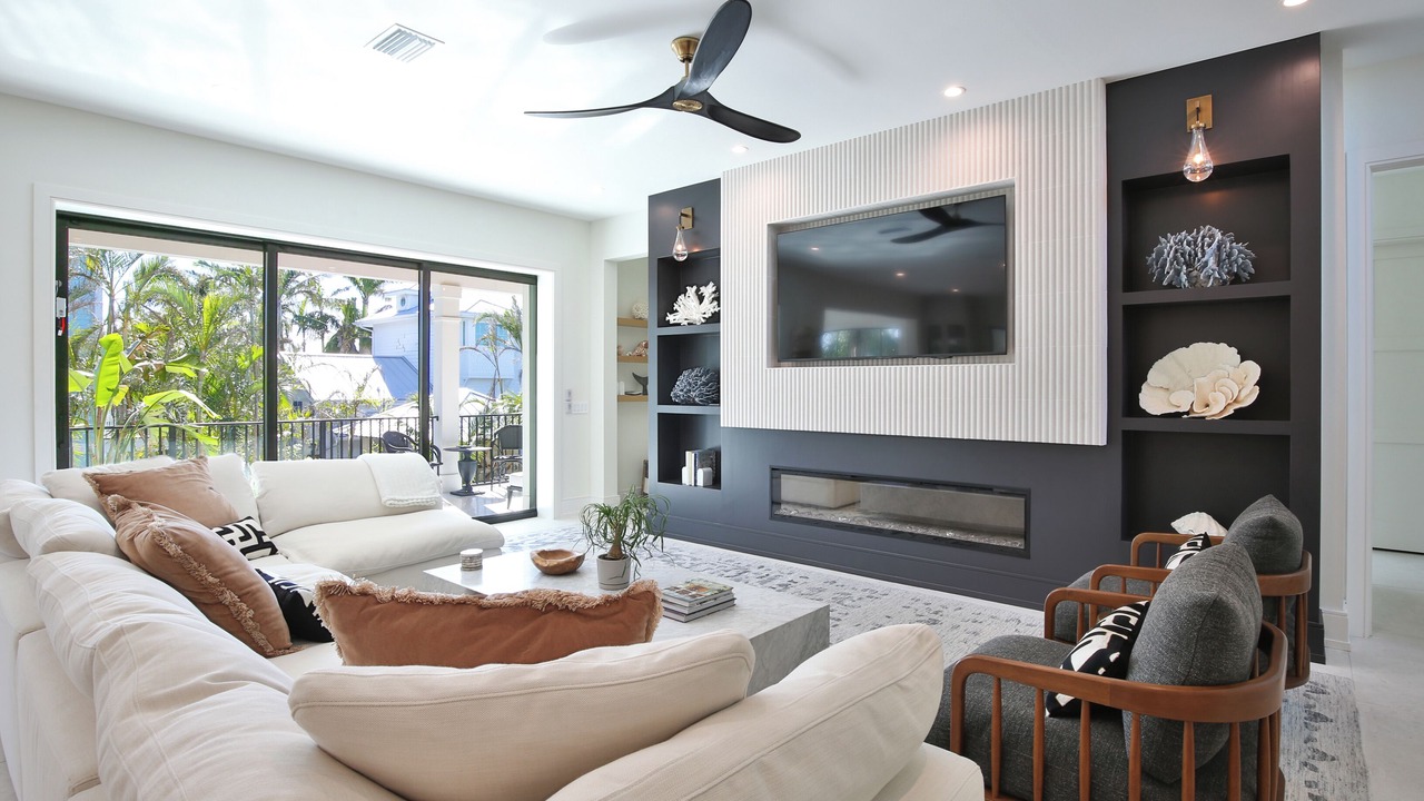 Photo of Livingroom in Whitney Beach