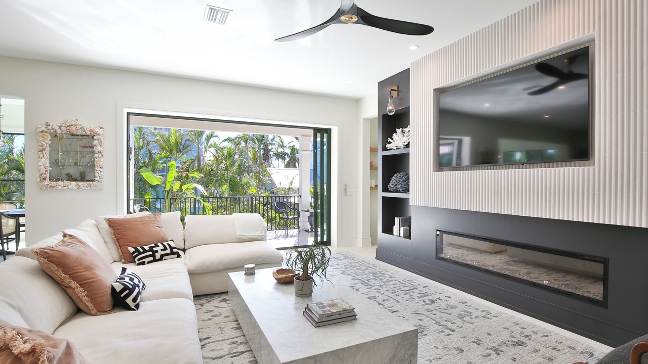 Photo of Livingroom in Whitney Beach
