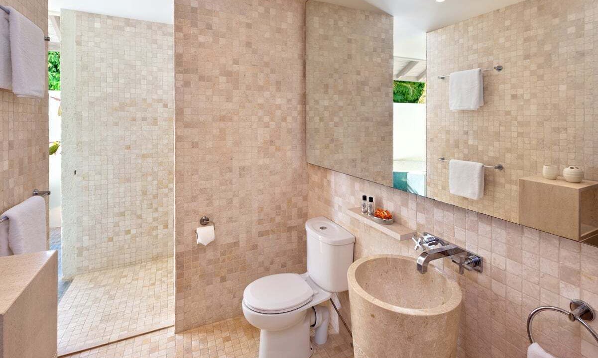 Photo of Bathroom in Merlin Bay