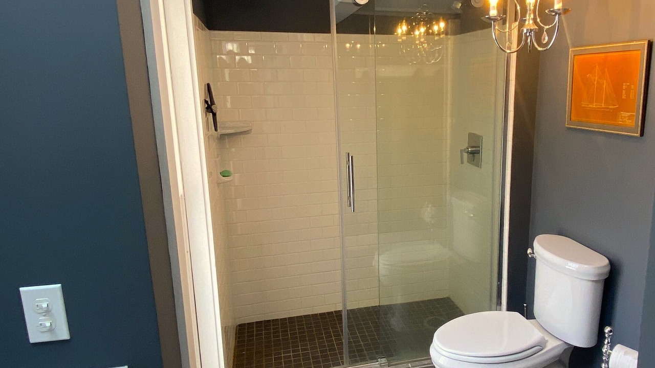 Photo of Bathroom in Brooklin