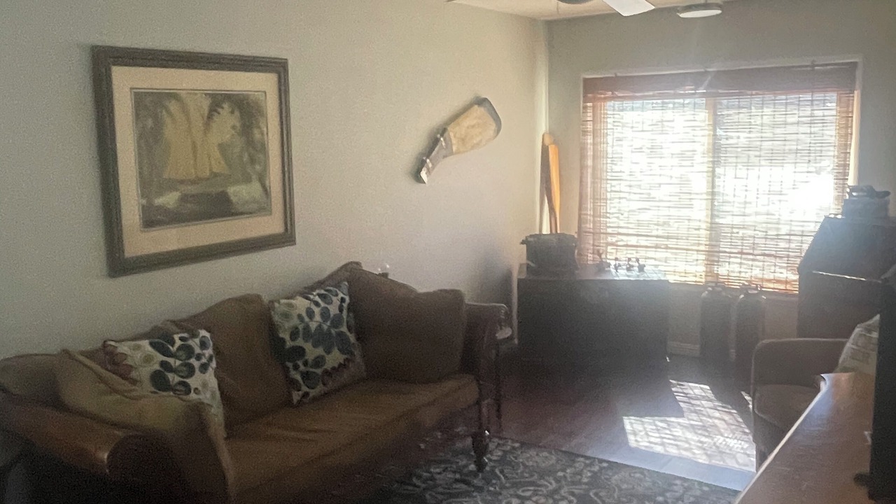 Photo of Livingroom in Mount Pleasant