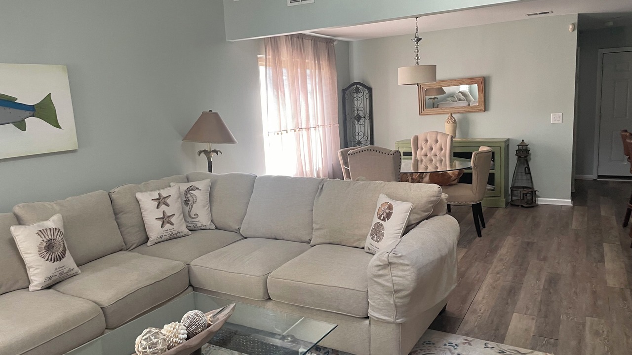 Photo of Livingroom in Mount Pleasant