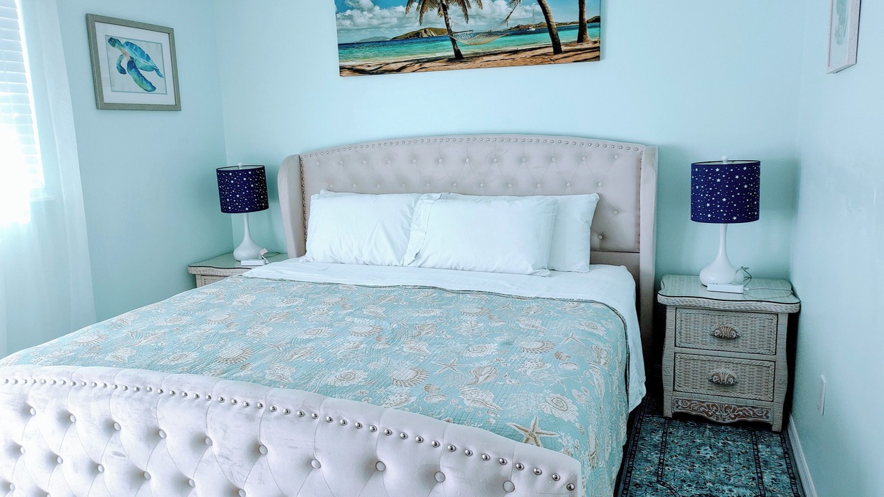 Photo of Bedroom in Holmes Beach