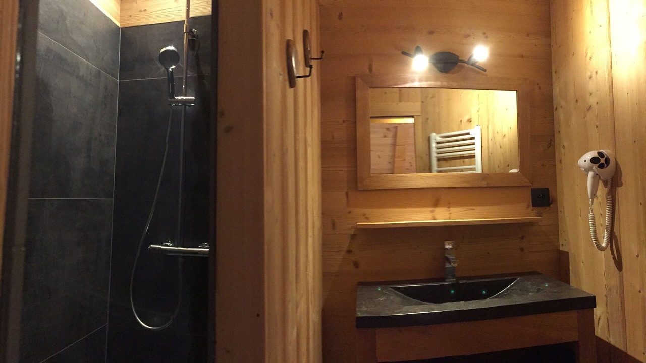 Photo of Bathroom in Samoens