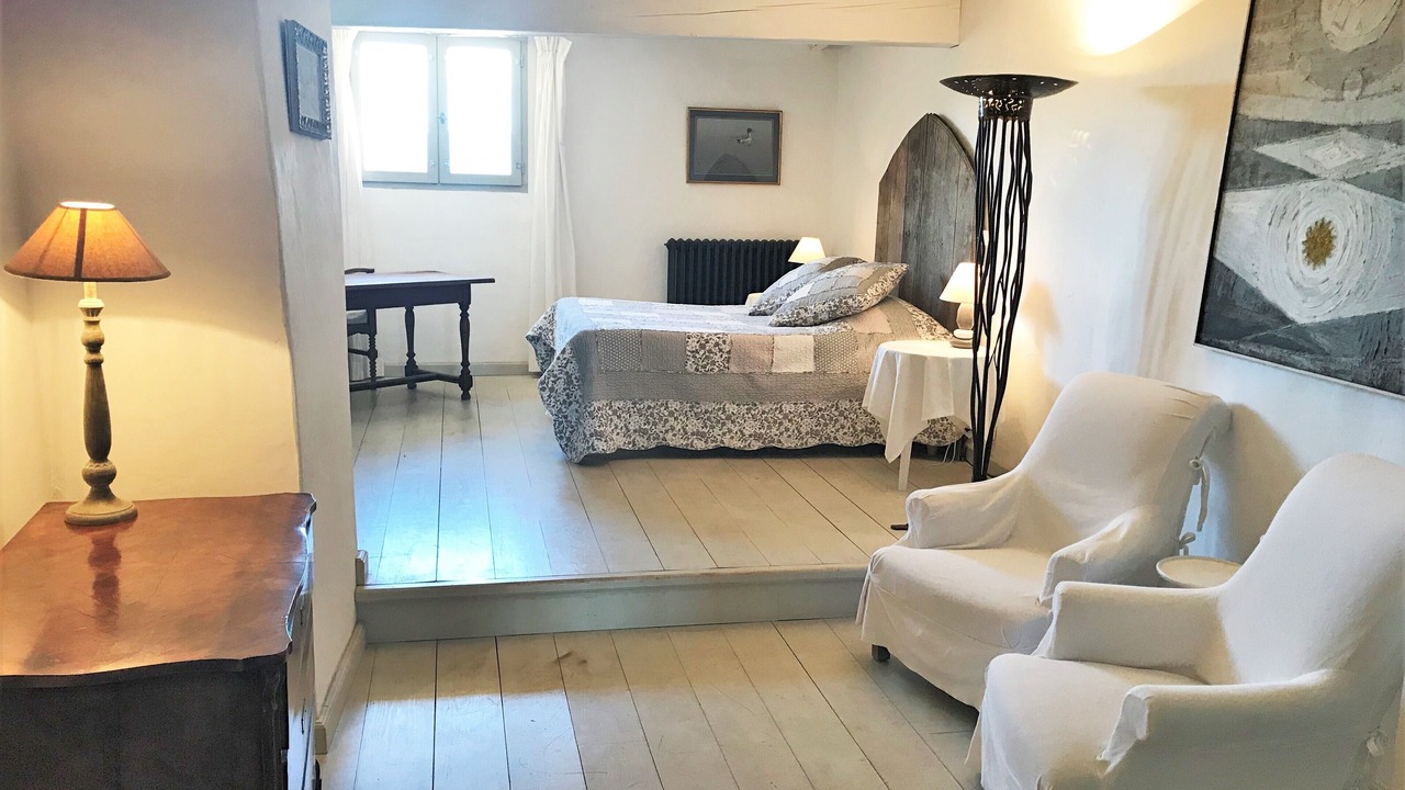 Photo of Bedroom in Roussillon
