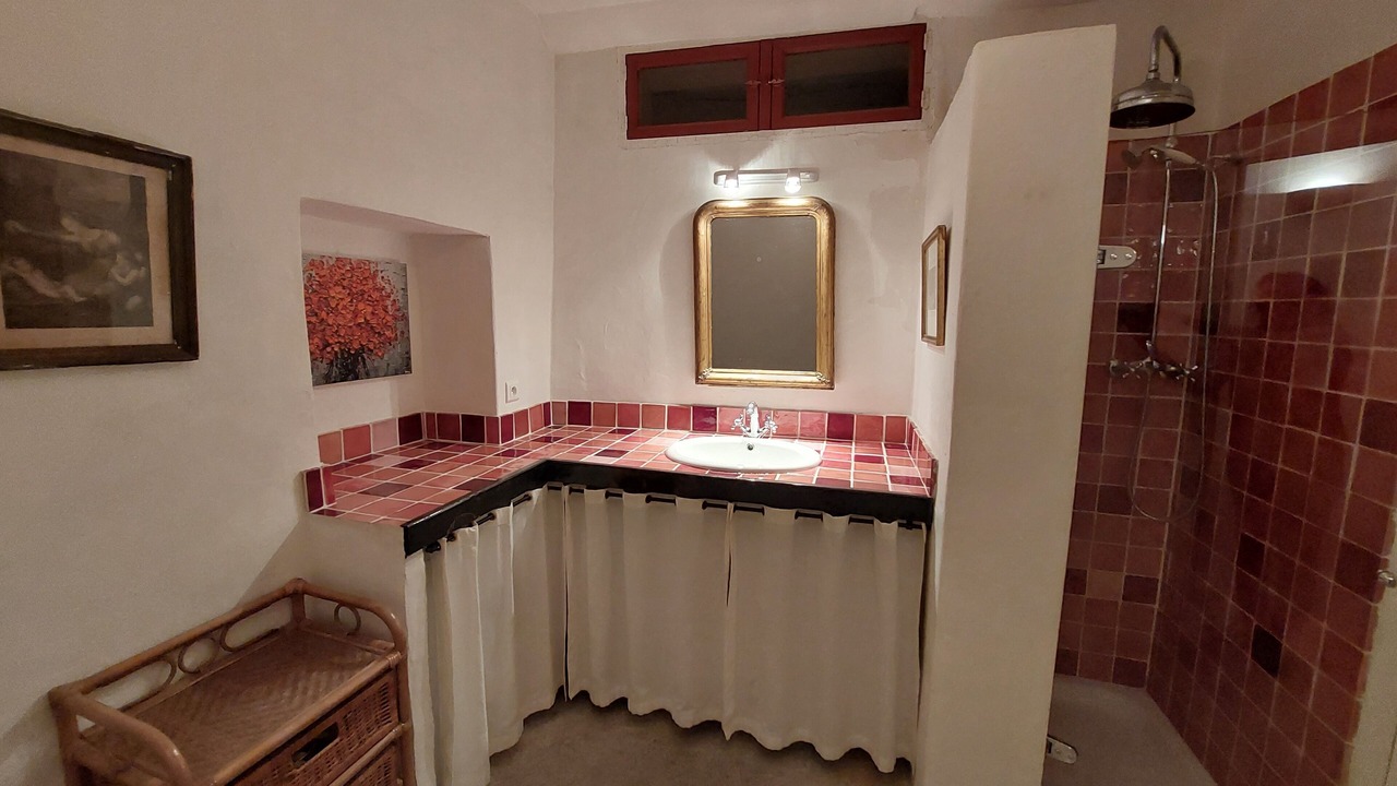 Photo of Bathroom in Roussillon