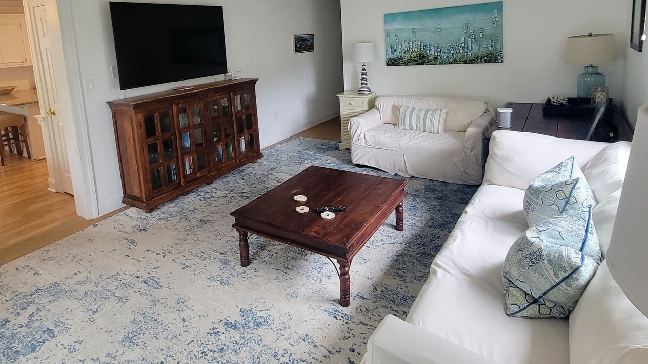 Photo of Bedroom in Country Club Estates