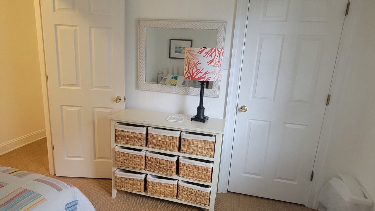 Photo of Bedroom in Country Club Estates