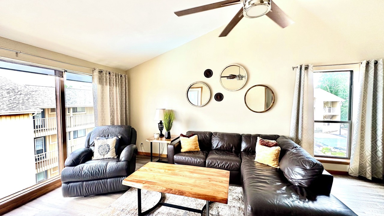 Photo of Livingroom in Osage Beach