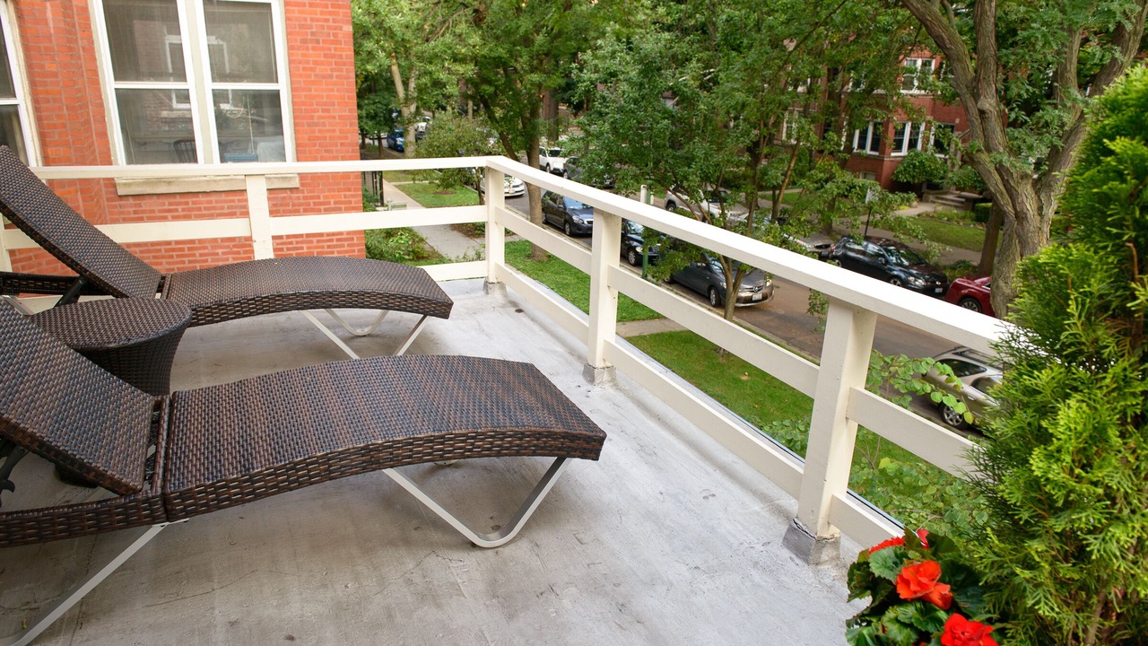 Photo of Patio Balcony in Rogers Park