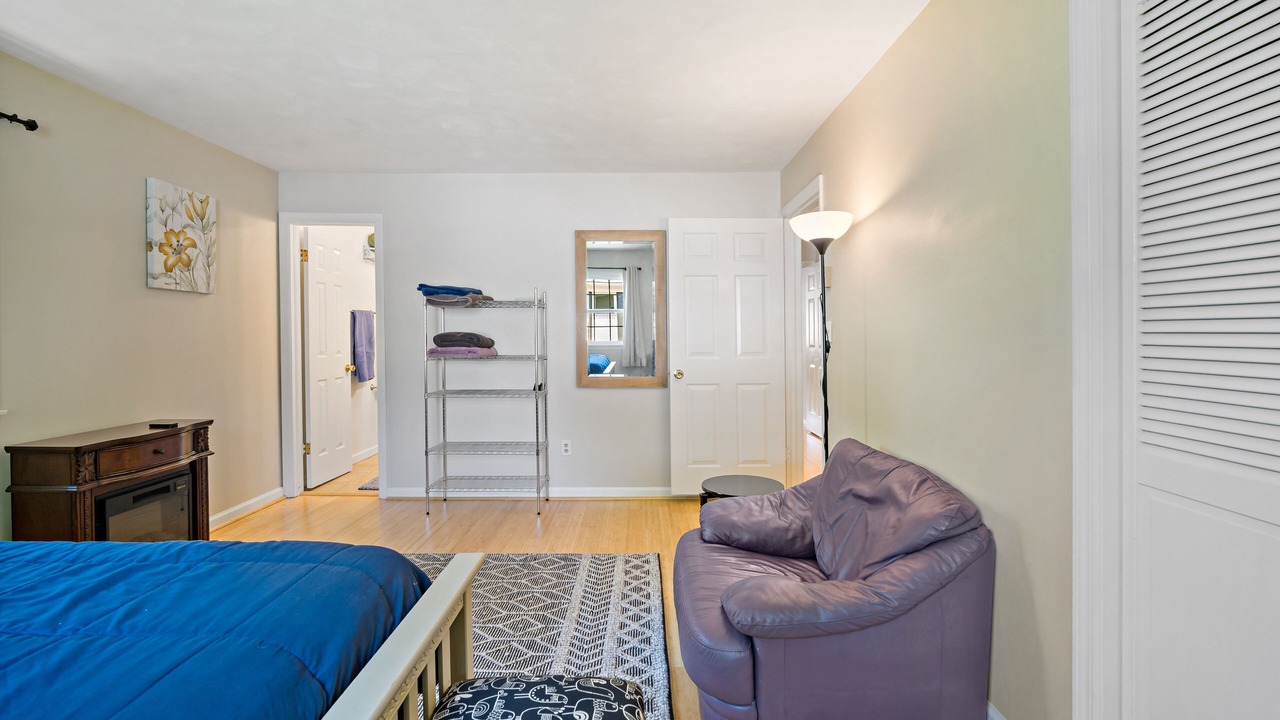 Photo of Bedroom in State College