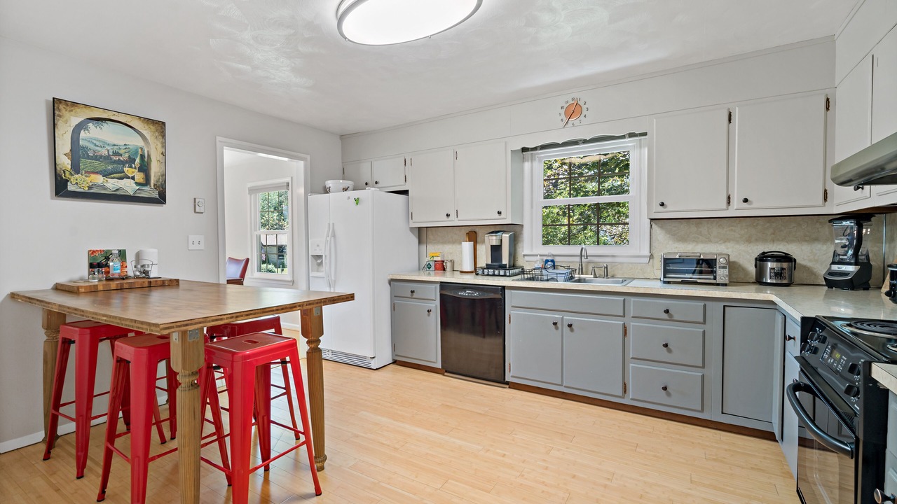 Photo of Kitchen in State College