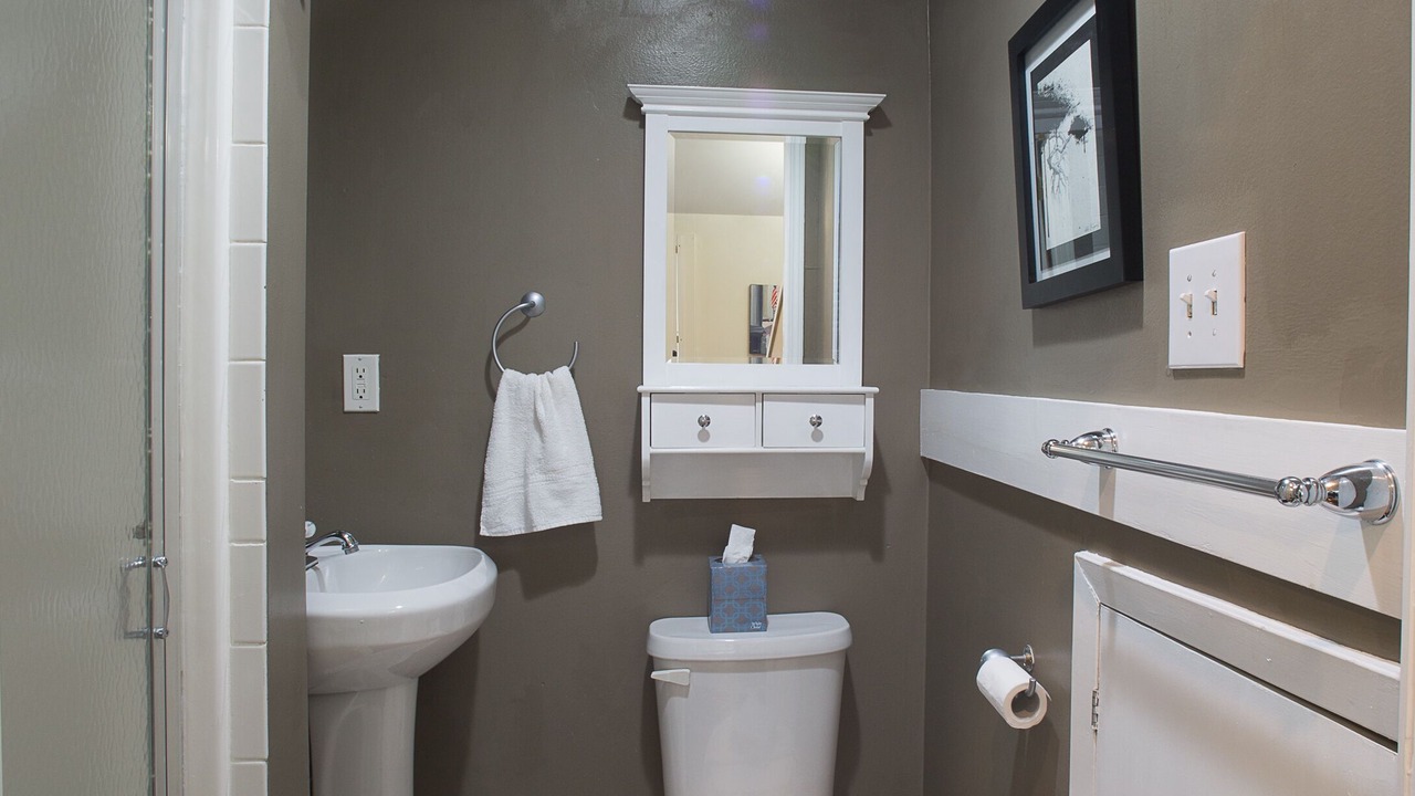 Photo of Bathroom in East Riverside