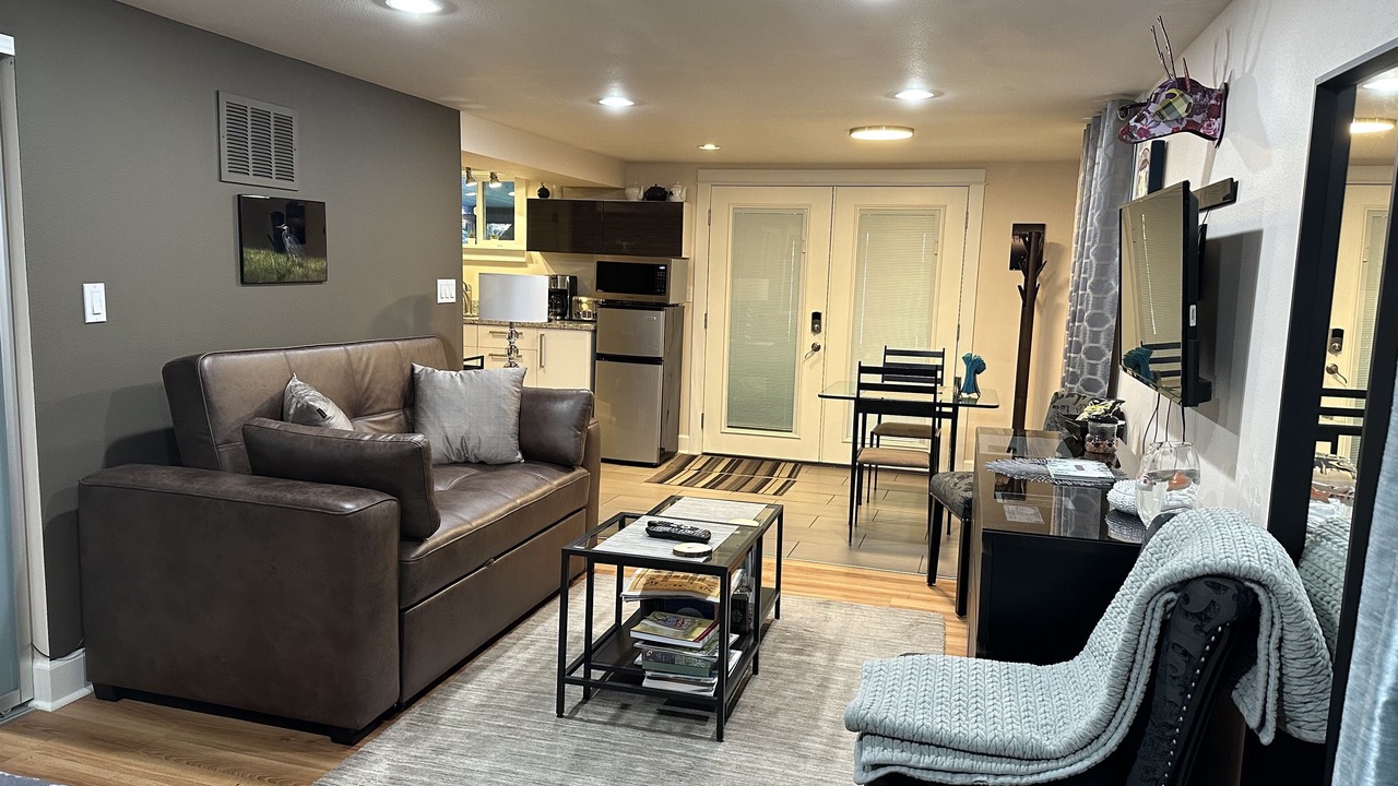 Photo of Livingroom in Belmont