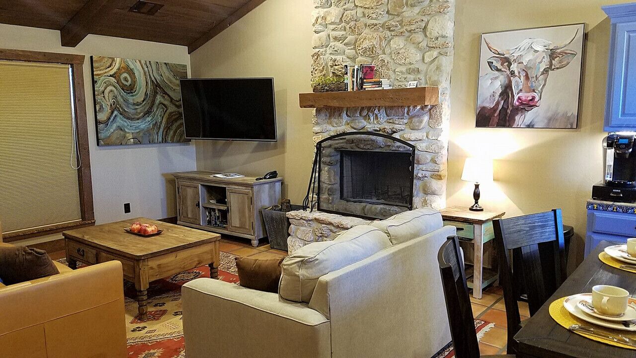 Photo of Livingroom in Canyon