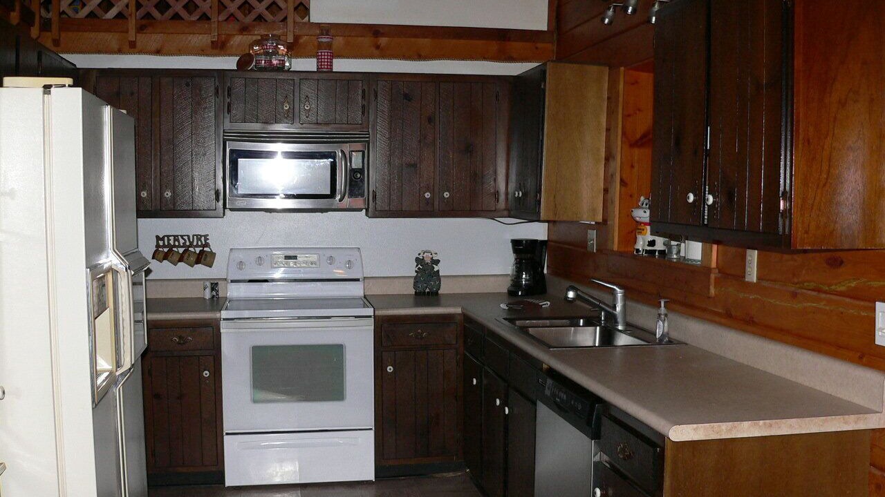 Photo of Kitchen in Pine