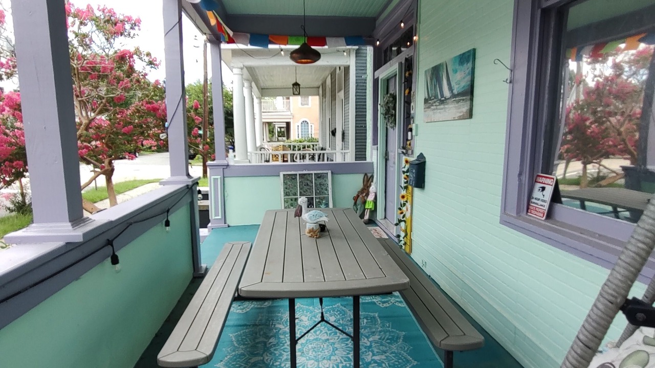 Photo of Outdoor in Metropolitan