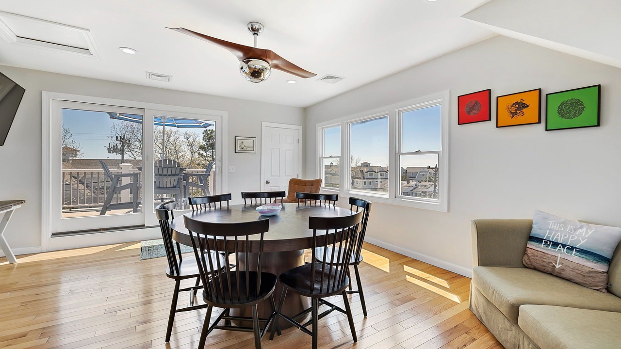 Photo of Livingroom in Popponesset