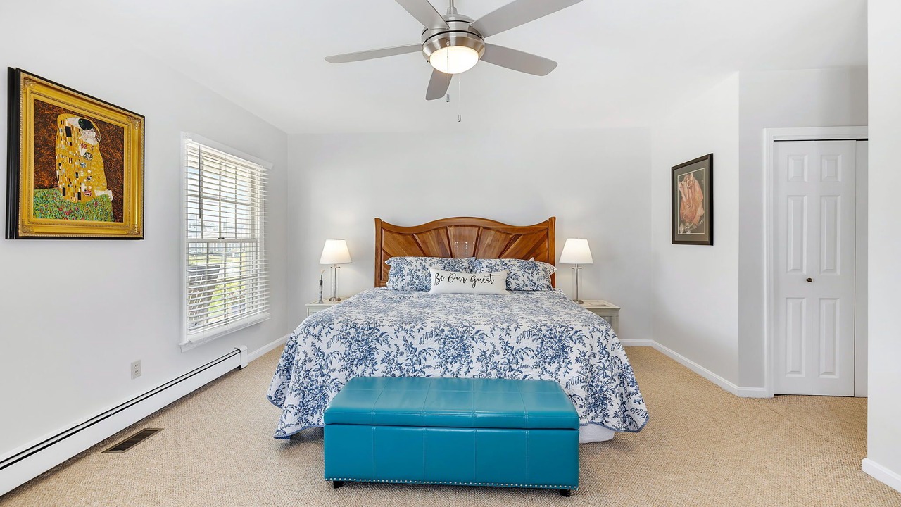 Photo of Bedroom in Popponesset