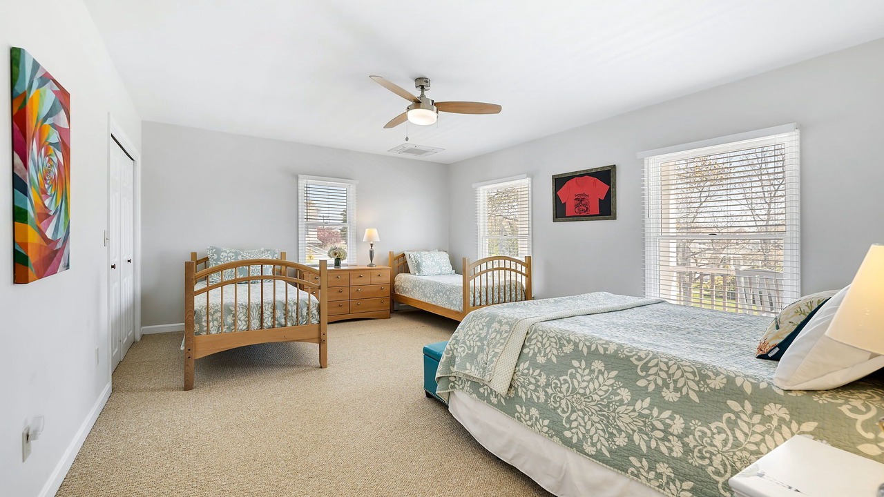 Photo of Bedroom in Popponesset