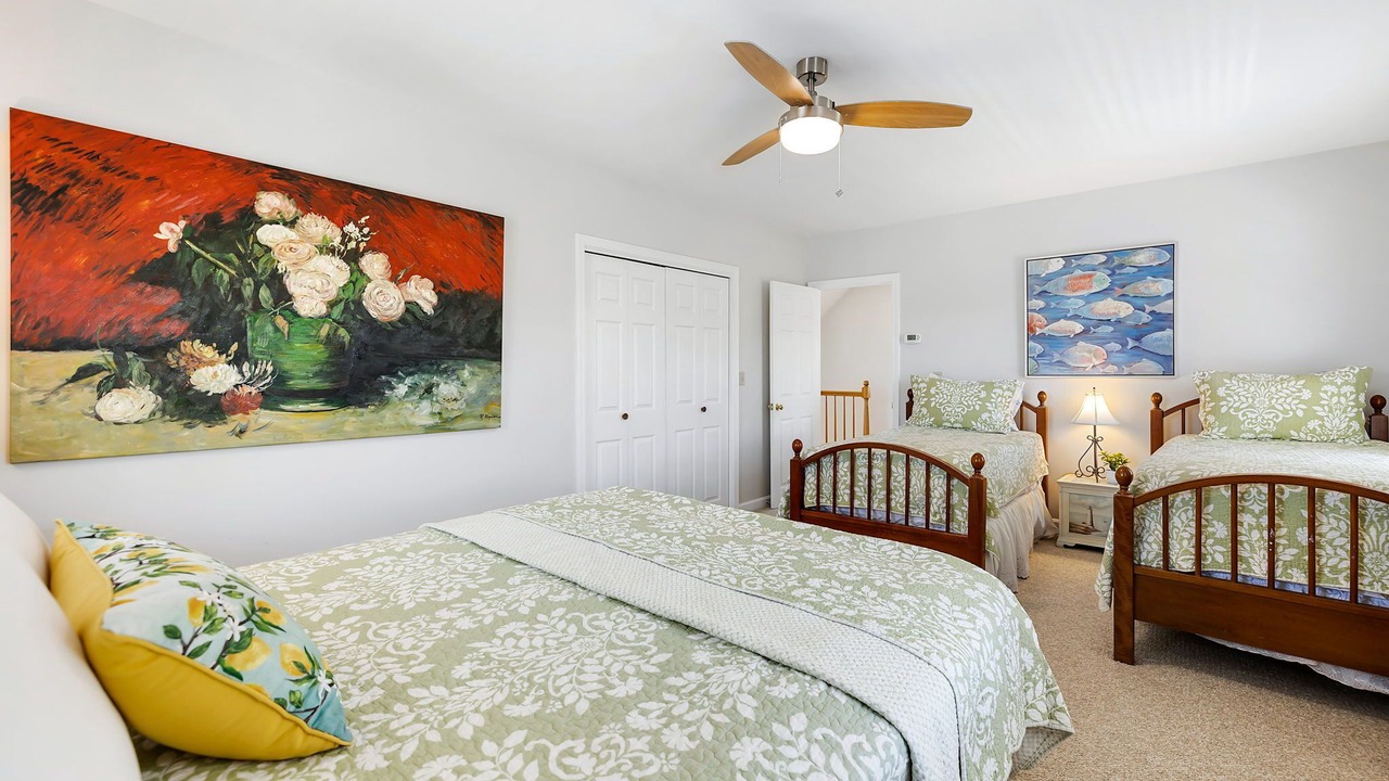 Photo of Bedroom in Popponesset