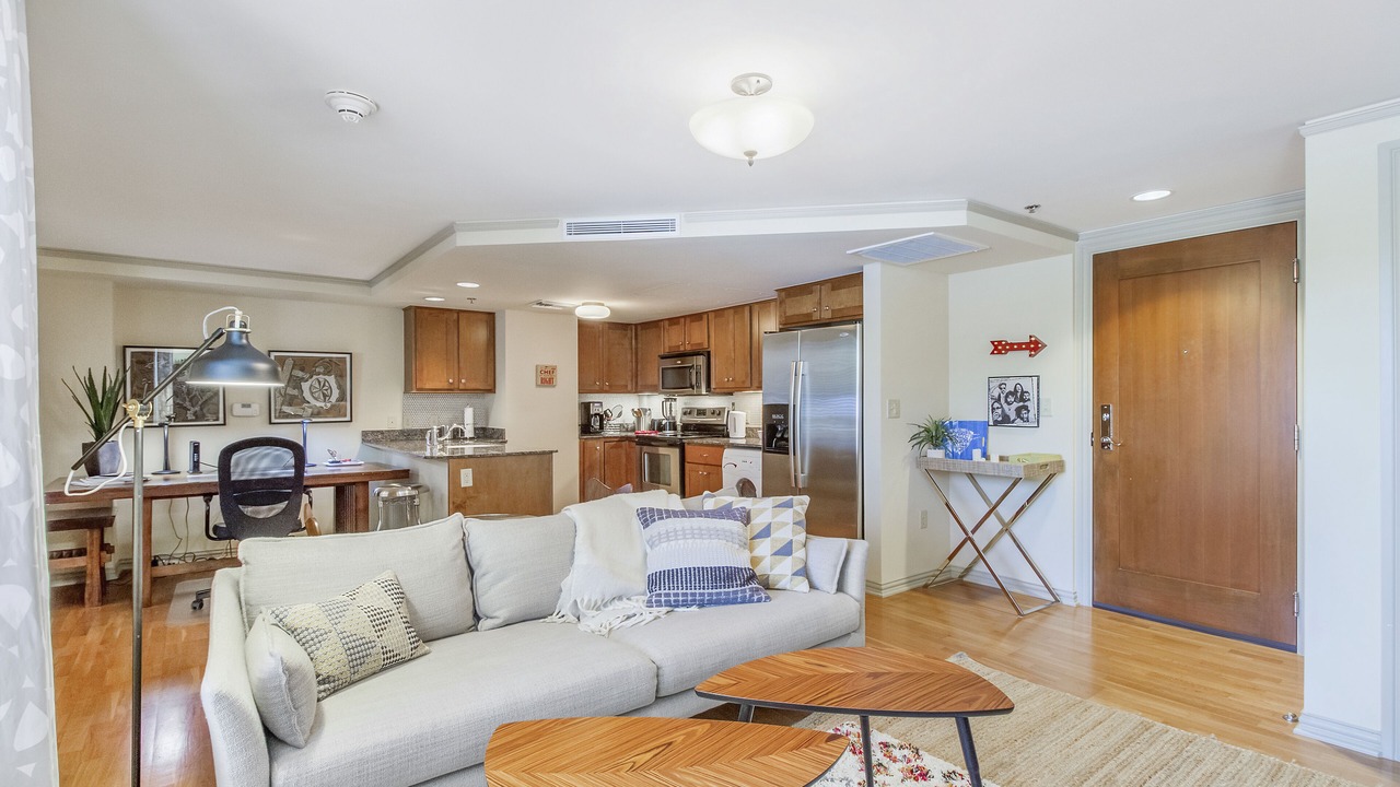 Photo of Livingroom in Midtown