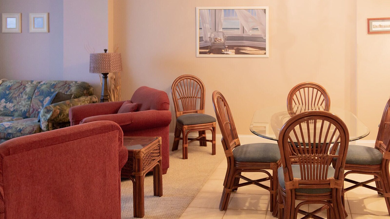 Photo of Livingroom in Arcadian Shores