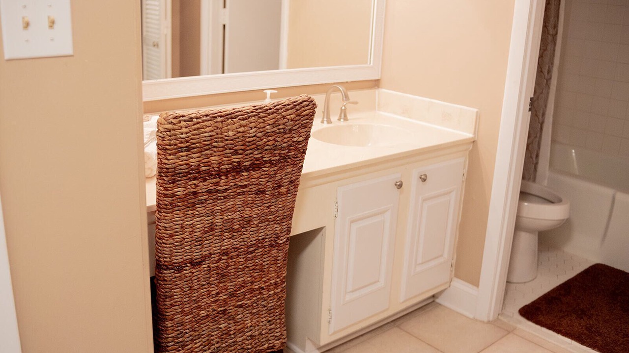 Photo of Bathroom in Arcadian Shores