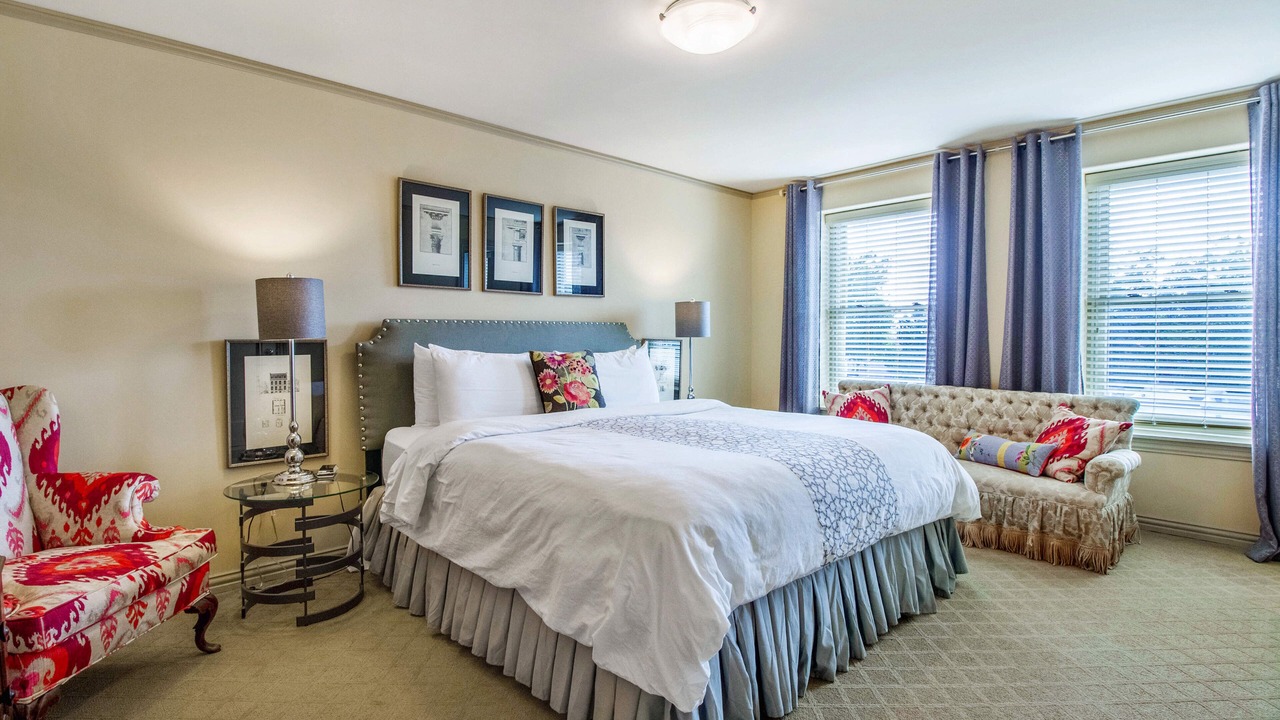 Photo of Bedroom in Midtown