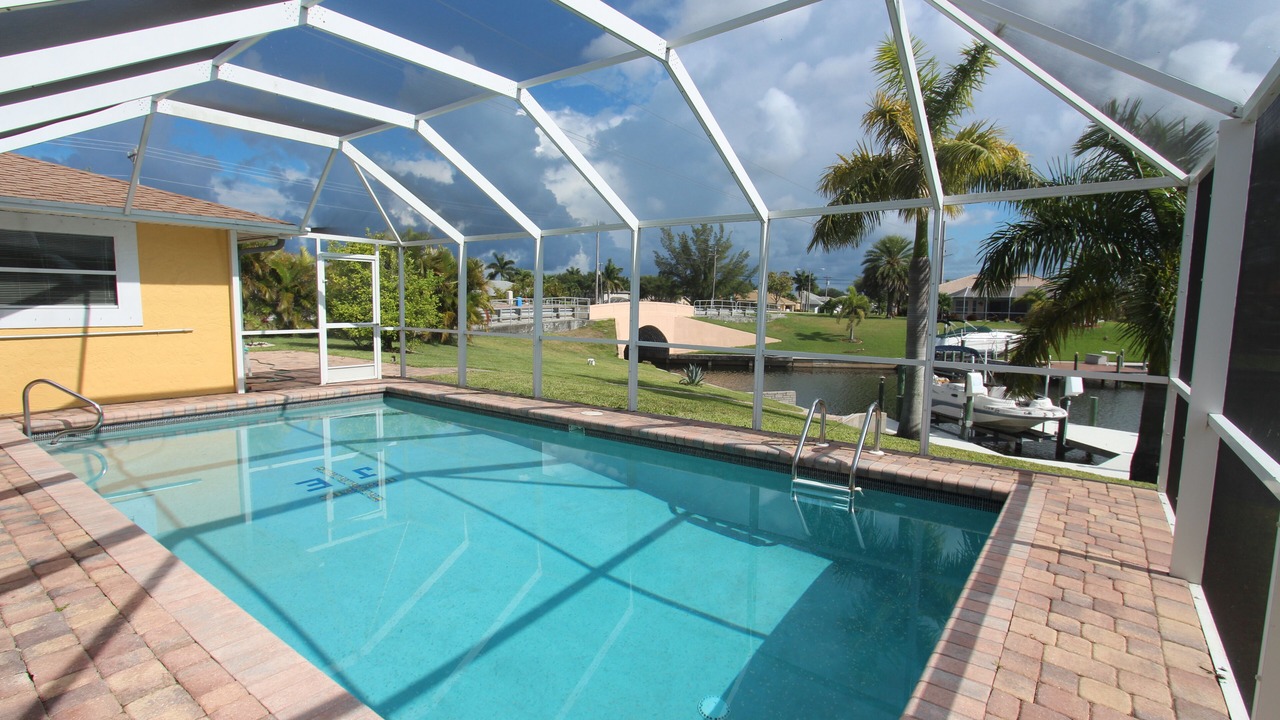 Photo of Outdoor in Pelican