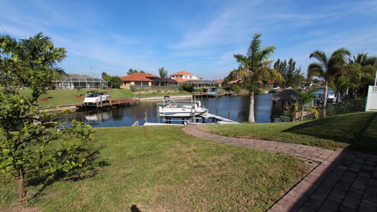 Photo of Others in Pelican