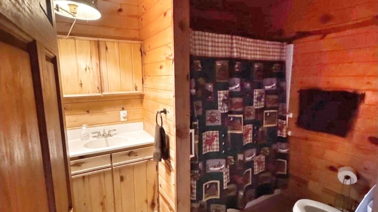 Photo of Bathroom in Ironton