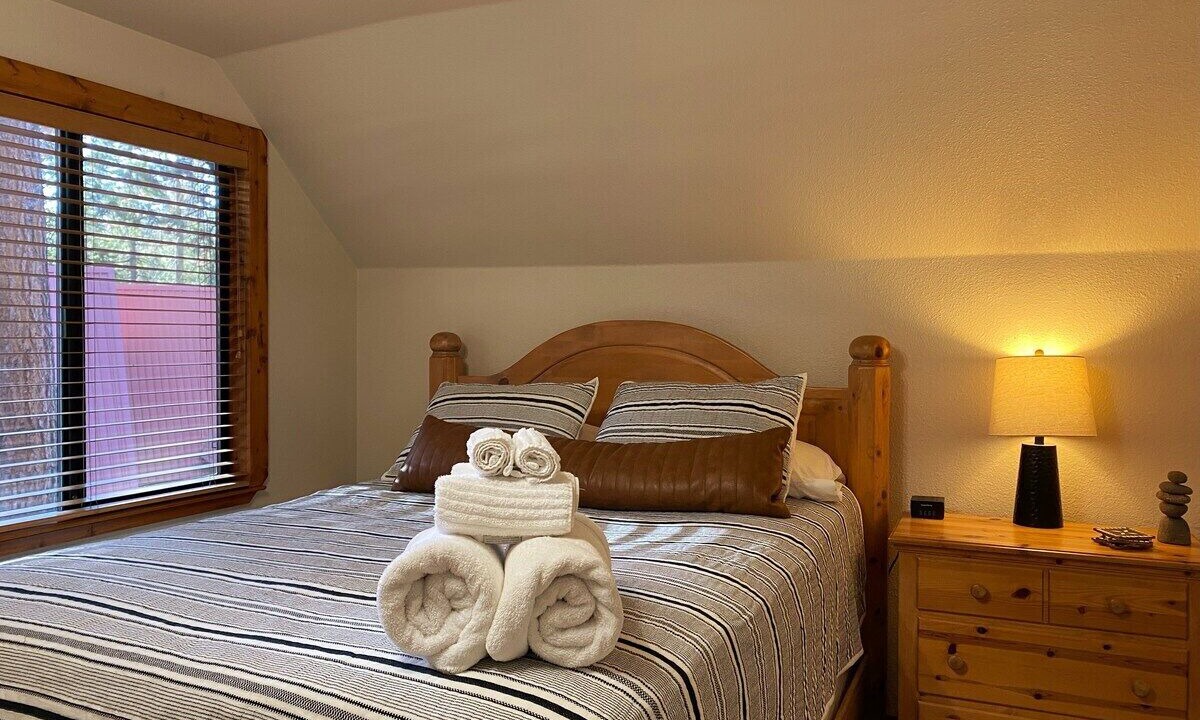 Photo of Bedroom in Shaver Lake