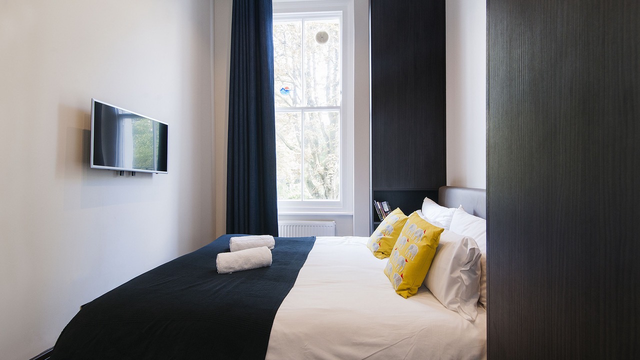 Photo of Bedroom in Earl's Court