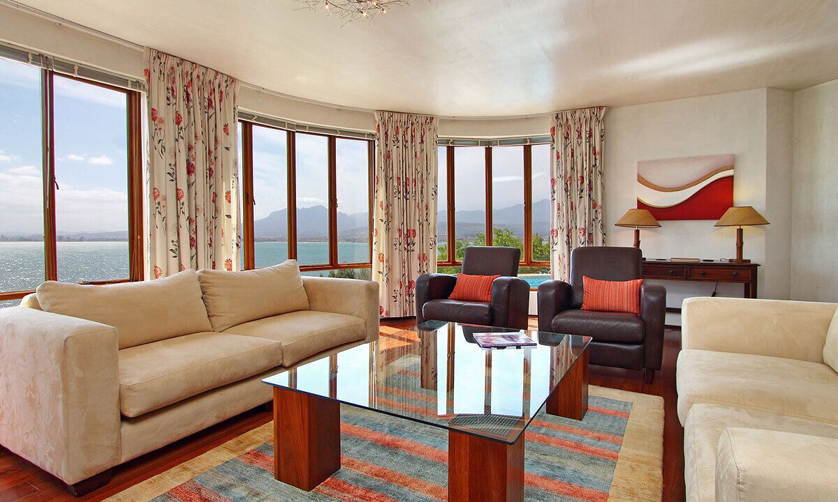 Photo of Bedroom in Mountainside
