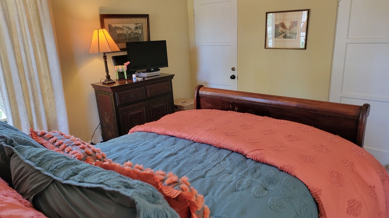 Photo of Bedroom in Tahquitz River Estates