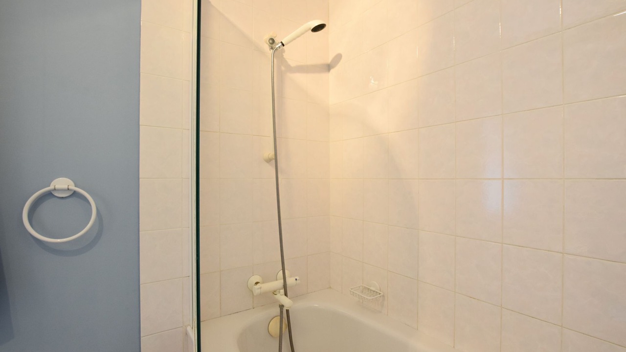 Photo of Bathroom in Weris