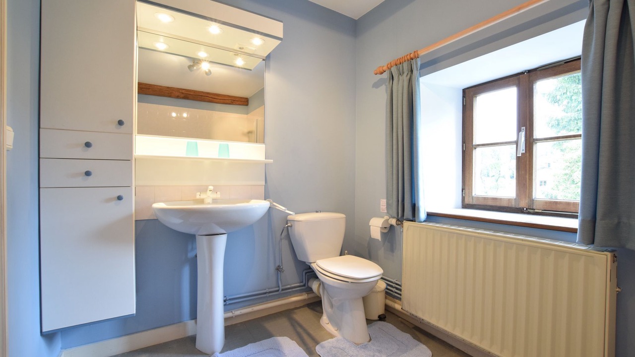 Photo of Bathroom in Weris