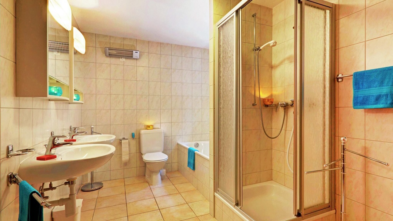 Photo of Bathroom in Vex