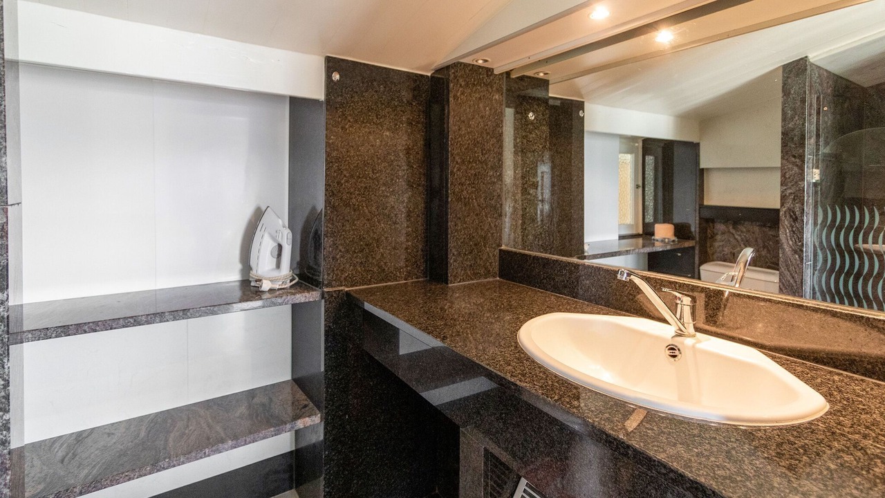 Photo of Bathroom in Westouter