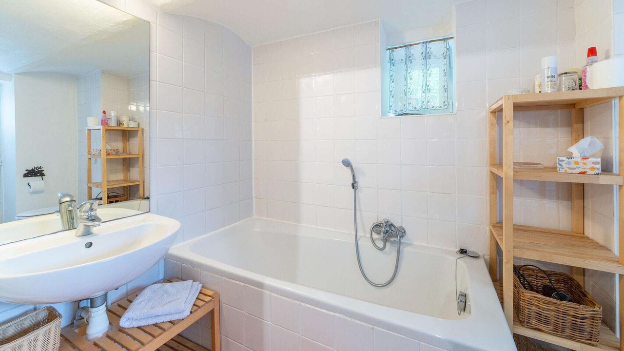 Photo of Bathroom in Pont-a-Lesse