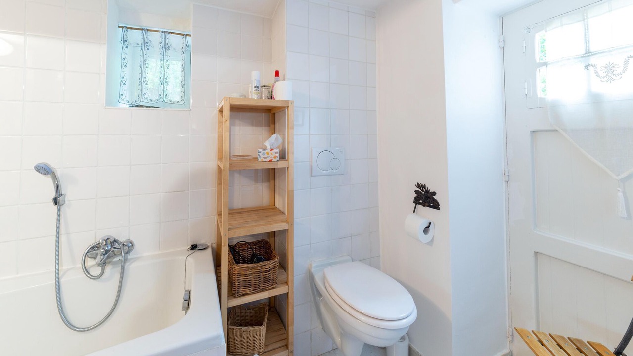 Photo of Bathroom in Pont-a-Lesse