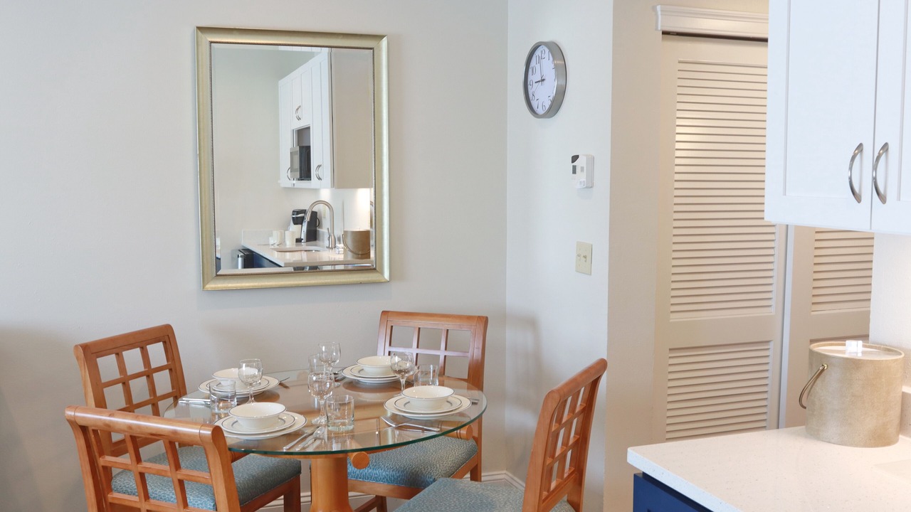 Photo of Livingroom in West Yarmouth