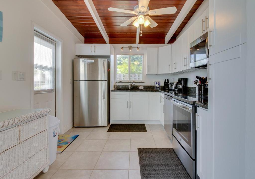 Photo of Kitchen in Key Colony Beach