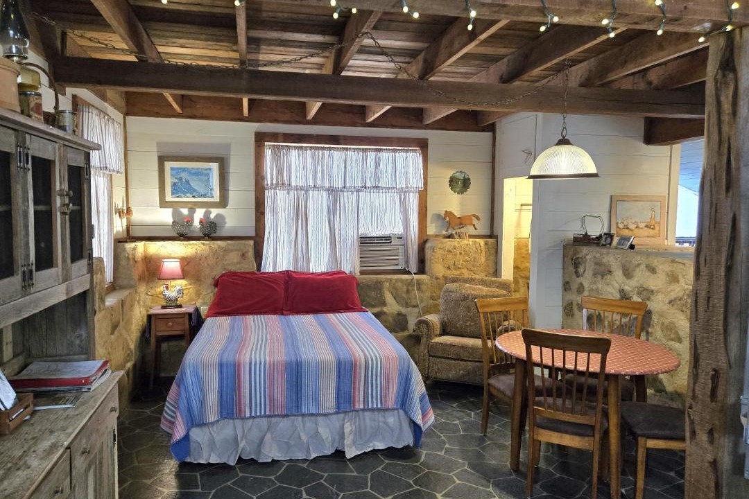 Photo of Bedroom in Uvalde