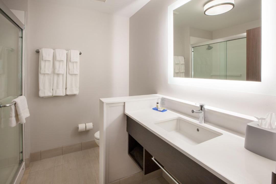 Photo of Bathroom in Miramar