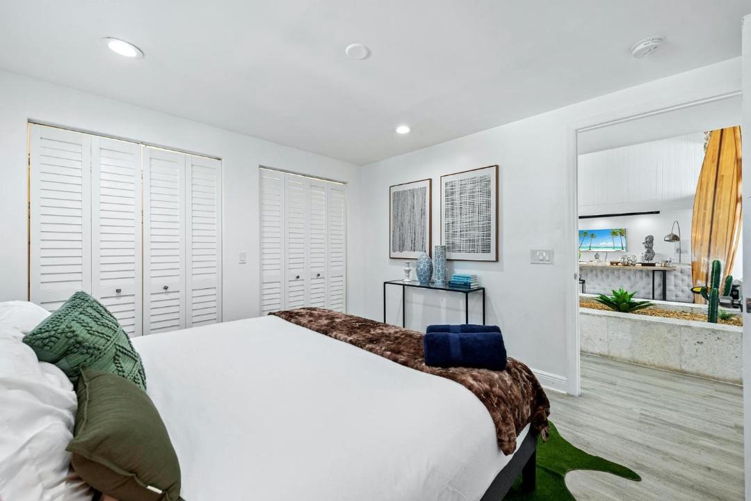 Photo of Bedroom in North Bay Village